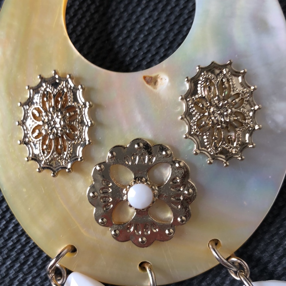 Vintage Necklace- Beads/Mother of Pearl/Faux/Silver Unique Chain - Picture 12 of 17